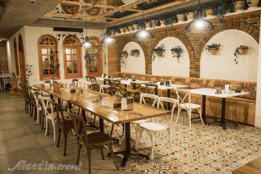 رستوران عمارت وکیل یزد