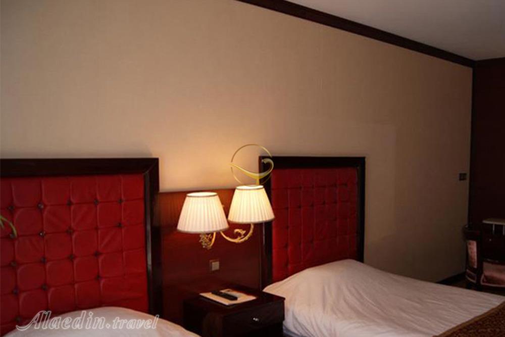 اتاق دو تخته تویین هتل 4 ستاره شادی سنندج | علاءالدین تراول