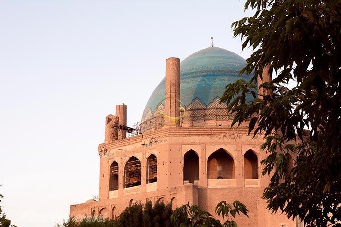 تور یک روزه گنبد سلطانیه زنجان علاءالدین تراول