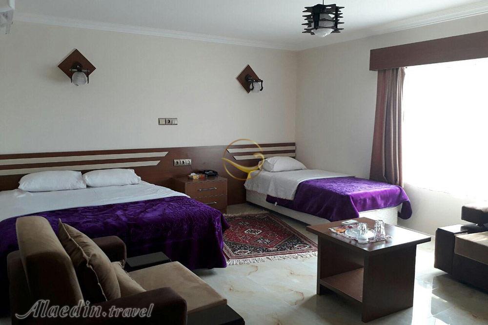 عکس های Persian Gulf Star Hotel in Bandar Ganaveh