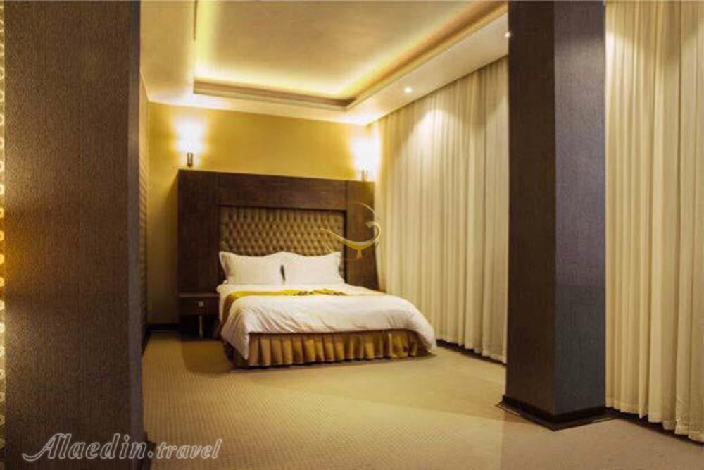 عکس های Haleh Hotel in Baneh