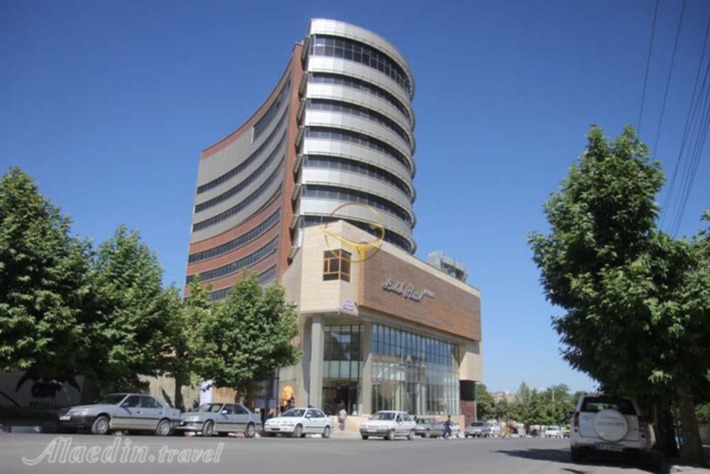 عکس های Haleh Hotel in Baneh