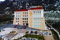 Respina Hotel in Lahijan