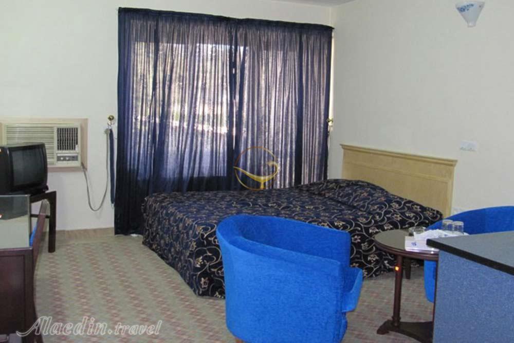 عکس های Tourist Hotel in Lar