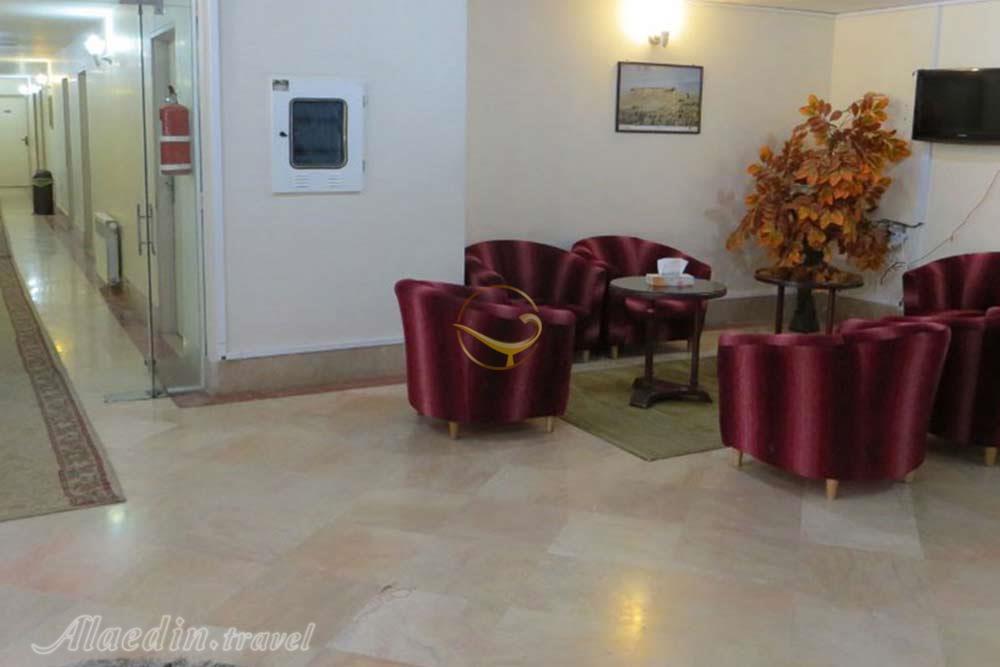 عکس های Tourist Hotel in Lar