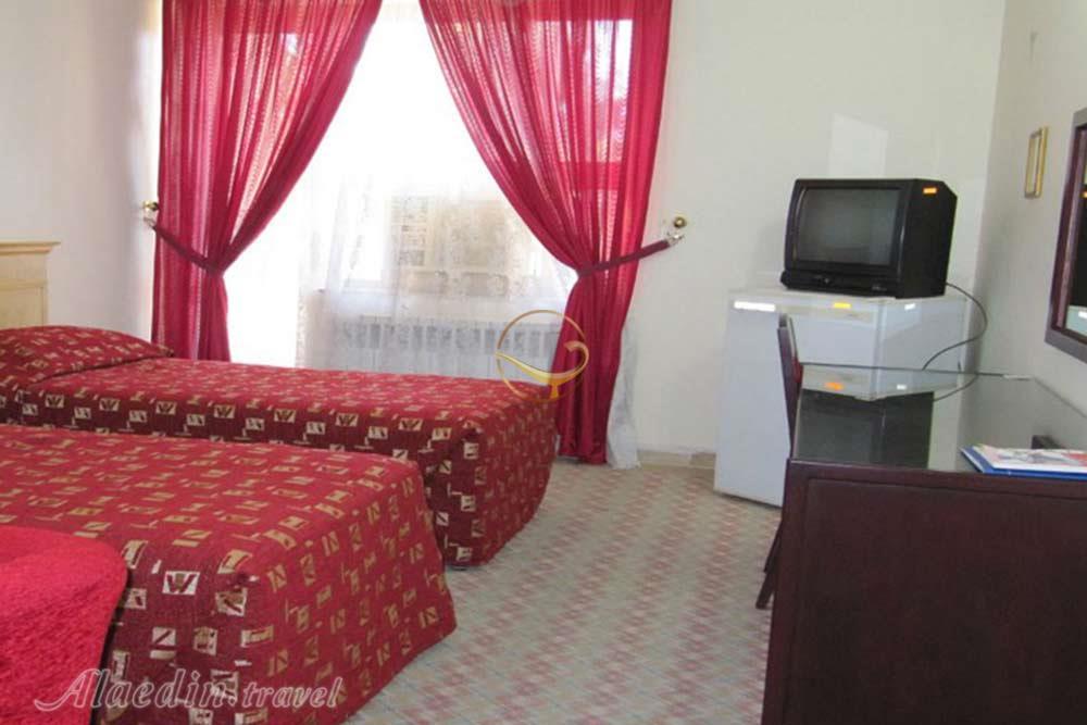 عکس های Tourist Hotel in Lar