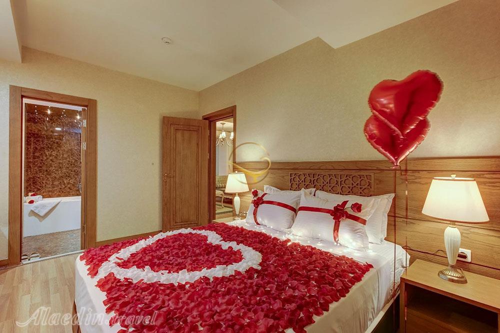 عکس های Khorshid Hashtom In Mashhad