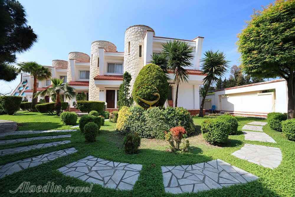Narenjestan Hotel in Noor