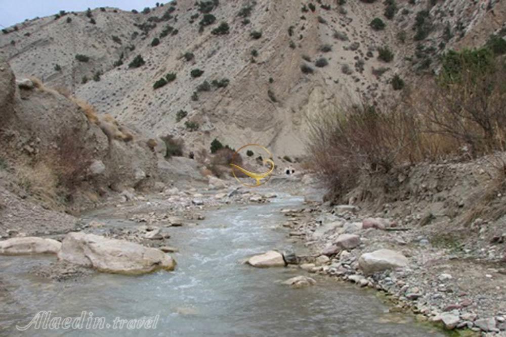 Rozieh Waterfall of Mehdishahr | Alaledin Travel