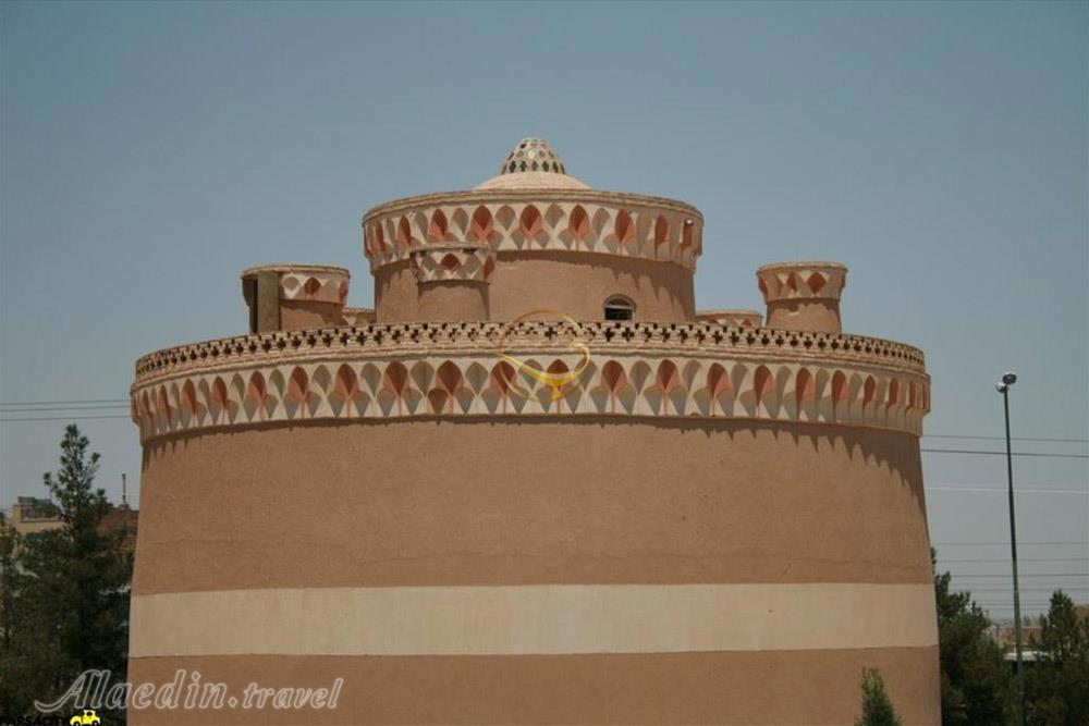 Kabutar Khana Tower of Meybod | Alaedin Travel