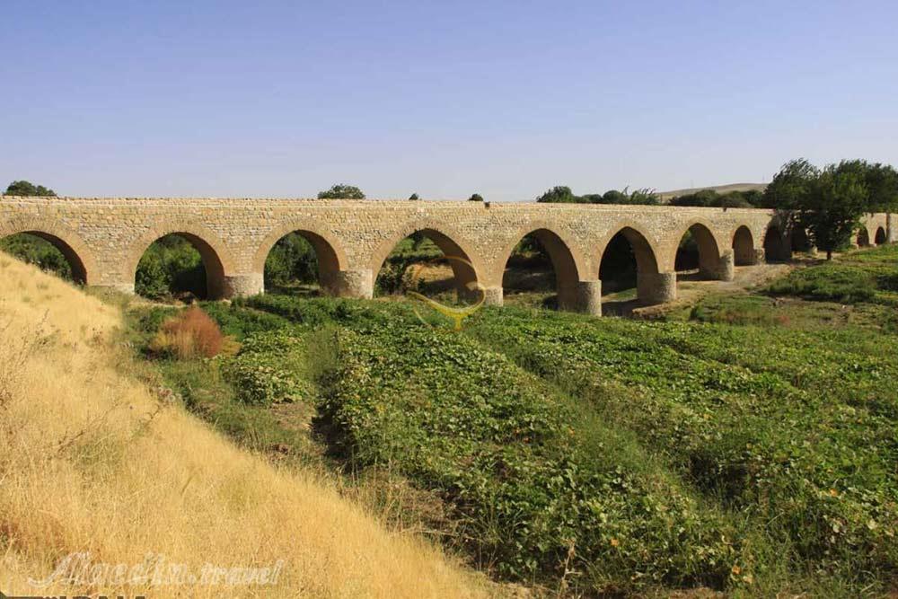 Ghale Hatam Bridge of Borujerd | Alaedin Travel