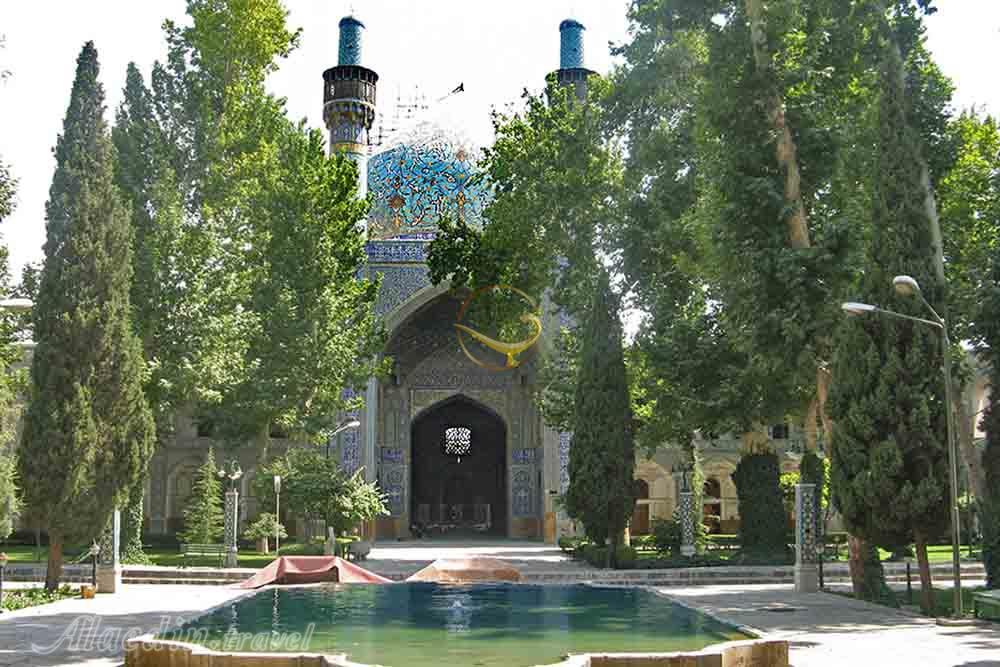 Chaharbagh School of Isfahan | Alaedin Travel