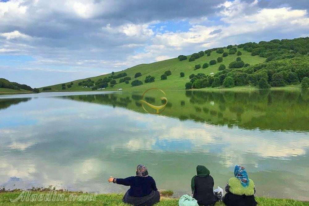 دریاچه سوها نمین | دیدنی های نمین | علاءالدین تراول