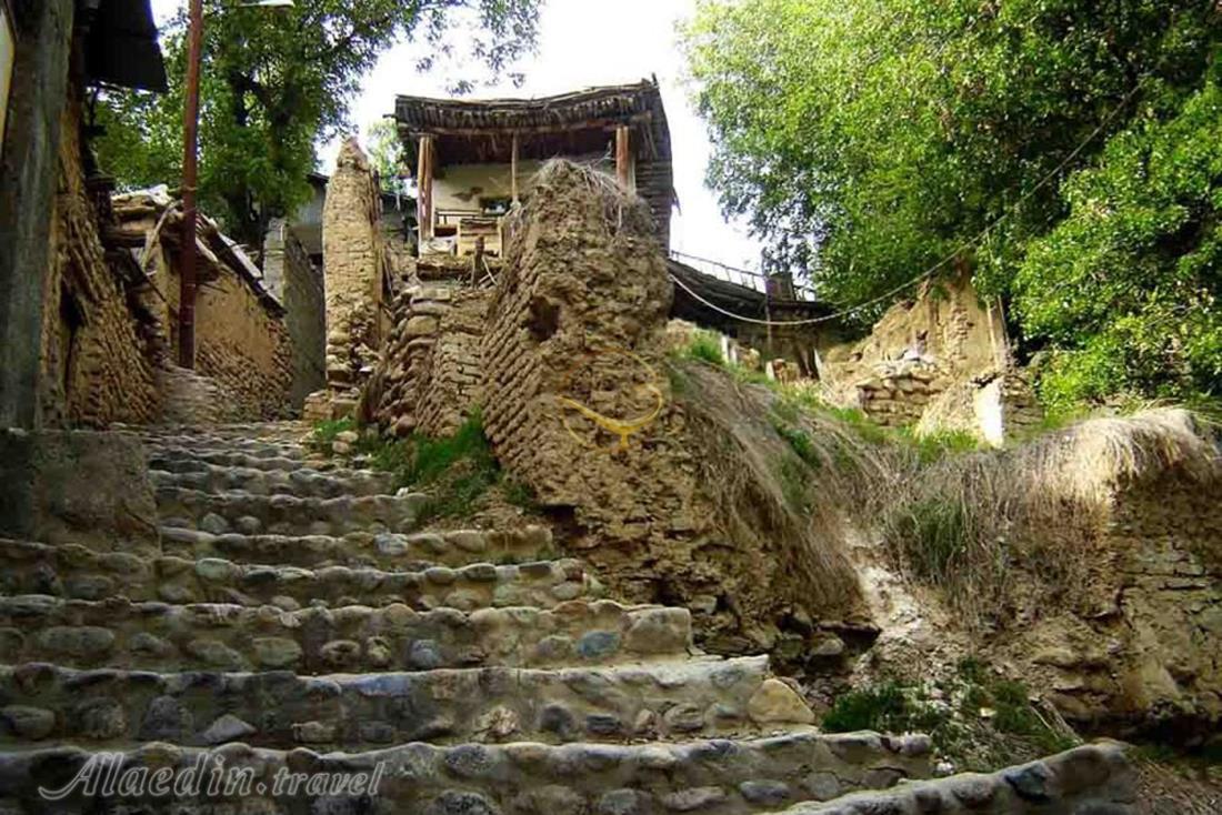 روستای برغان ساوجبلاغ | علاءالدین تراول