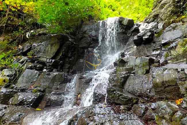Lonak Waterfall in Siahkal