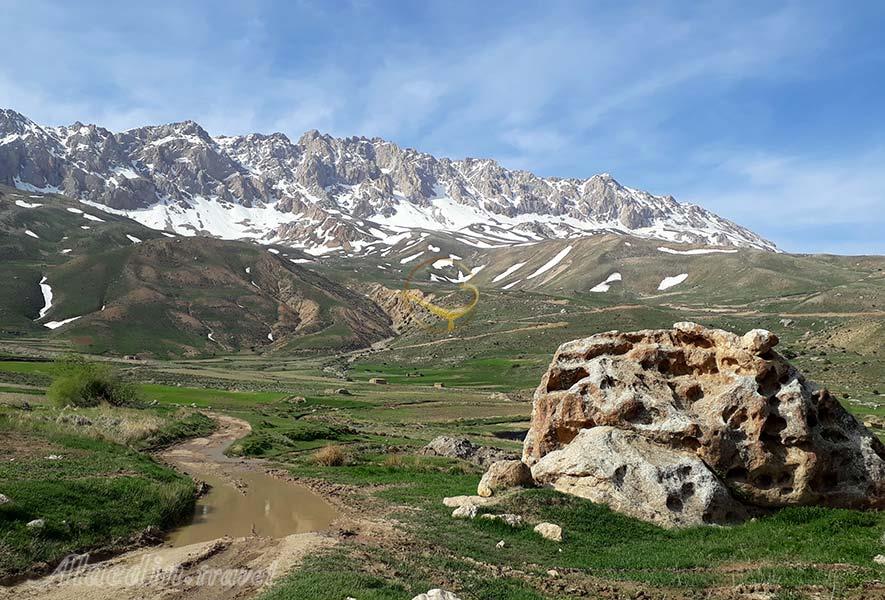 مسیر رسیدن به چشمه سنگ بن 