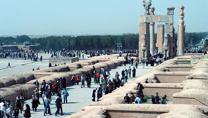 راهنمای سفر به مرودشت