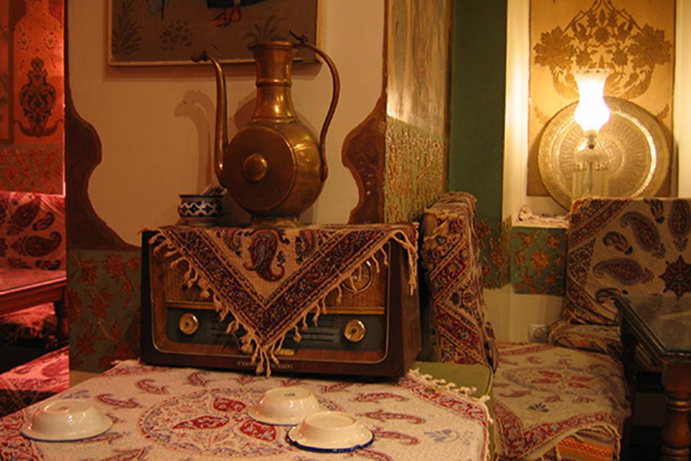 سفره خانه سنتی دلشدگان هتل کوثر تهران | علاءالدین تراول